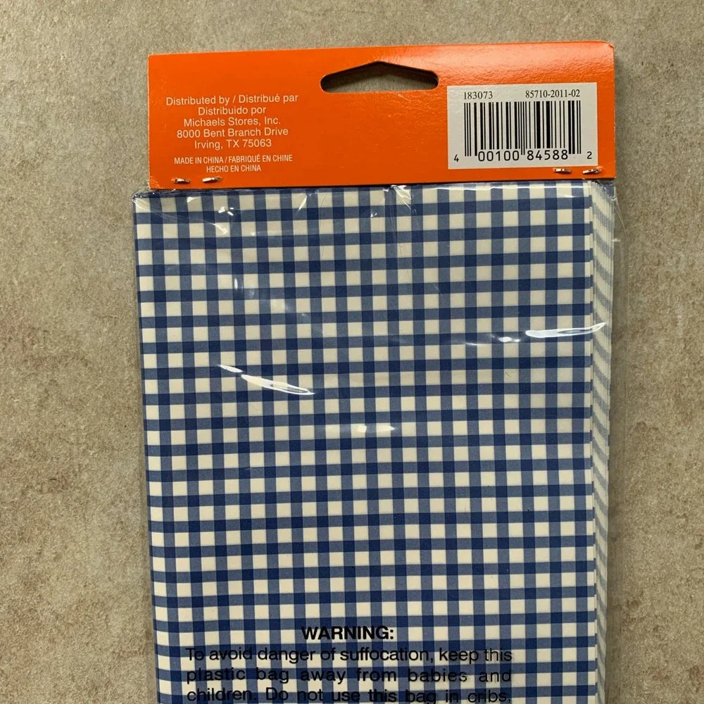 Celebrate It Waxed Paper Food Safe Tissue Paper Treat Box 10pc Gingham Print NEW